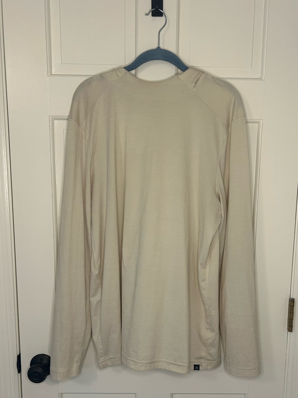 GAIAM Men's Hooded Long Sleeve Tee in Beige Cream